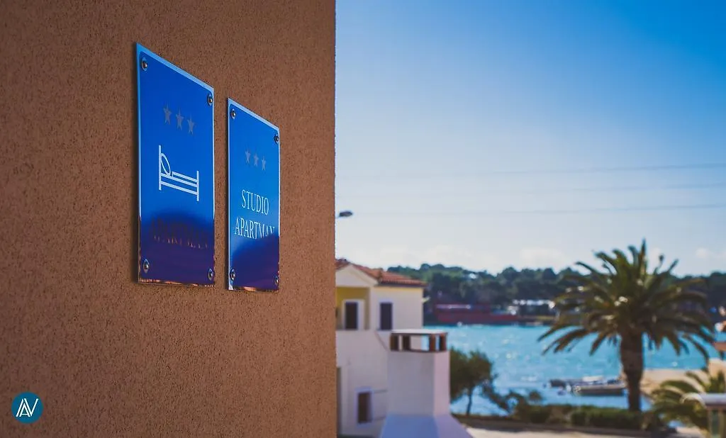 Apartments Zara Petrčane